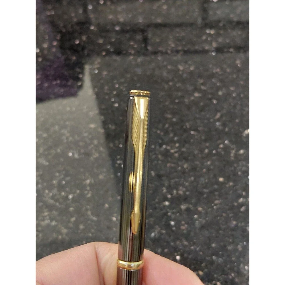 Parker Twist Mechanism Ballpoint Gold Metalic (Black Color)